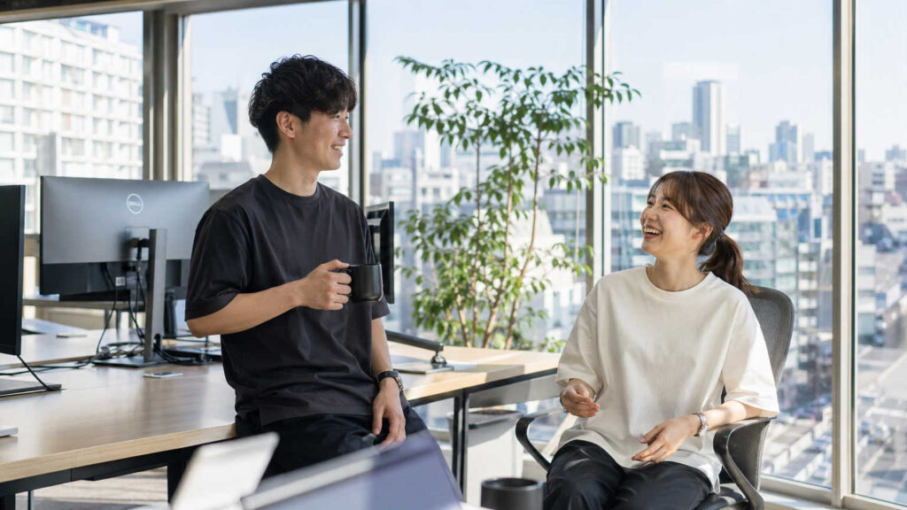 作業着の私服化とは？おしゃれなデザインで働きやすさとブランドイメージを両立する考え方