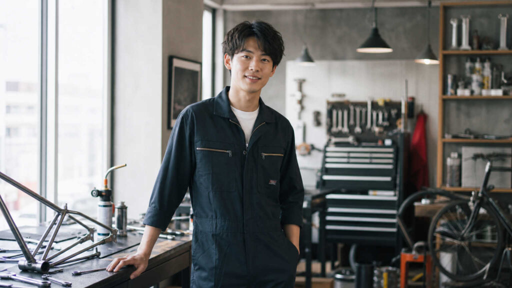 そもそも「おしゃれなつなぎ作業服」とは？
